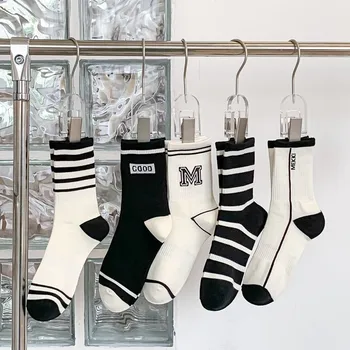 Дамски памучни чорапи японски универсален черен бял раиран печат на писма INS тенденция случайни прости спортни дамски чорапи H107