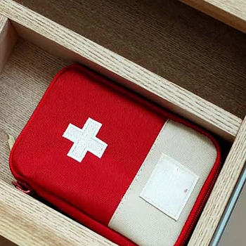 Комплект за първа помощ Пътуване на открито къмпинг Полезна мини медицина чанта за съхранение Къмпинг спешни оцеляване чанта хапче случай
