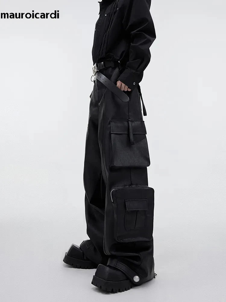 Mauroicardi Autumn Cool Black Baggy Pu Leather Wide Leg Cargo Pants for Men Триизмерни джобове Луксозни дизайнерски дрехи